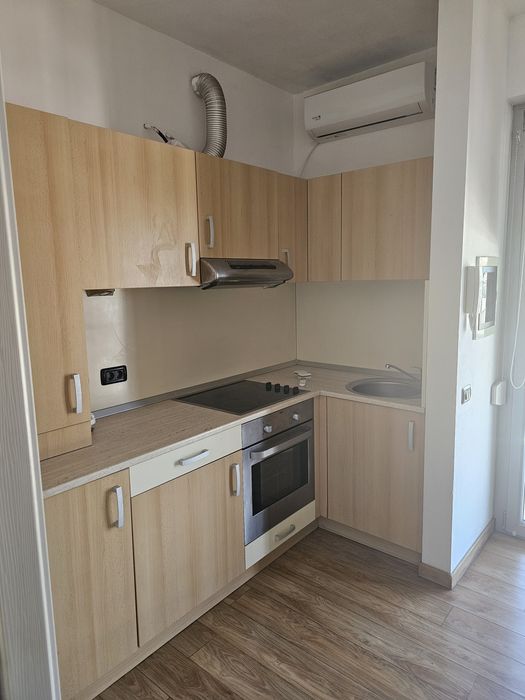 Inchiriez apartament cu 1,5 camere - zona Complex