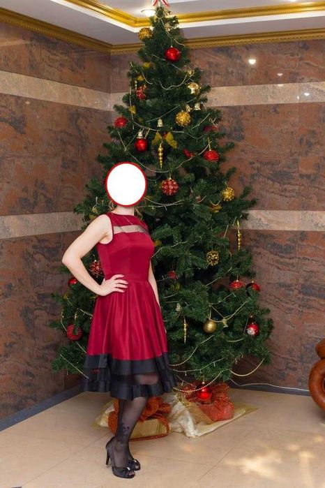 Продам нарядное платье