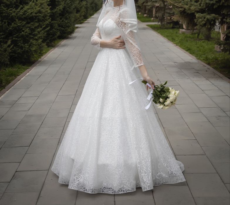 Свадебное платье