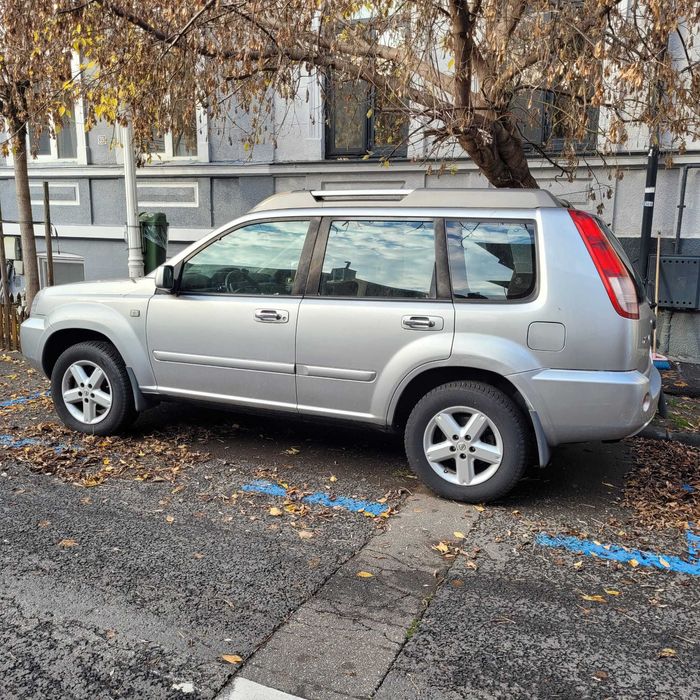 Nissan X Trail 4x4 2005 2.5 l benzina 147 000 km