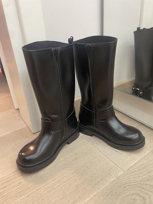 Нови Детски ботуши HM