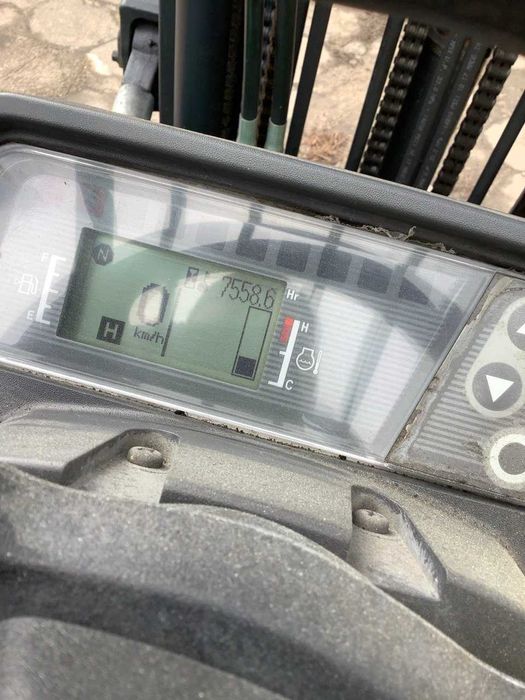 Mitsubishi 2.5t GPL Triplex 4.7m + Free lift + Side-shift