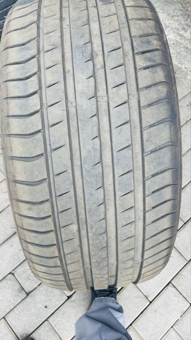 Резина 275/40R20 Triangle