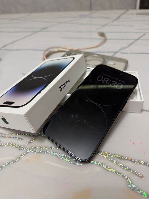 Iphone 14pro зарядка чехолдарымен 320.000