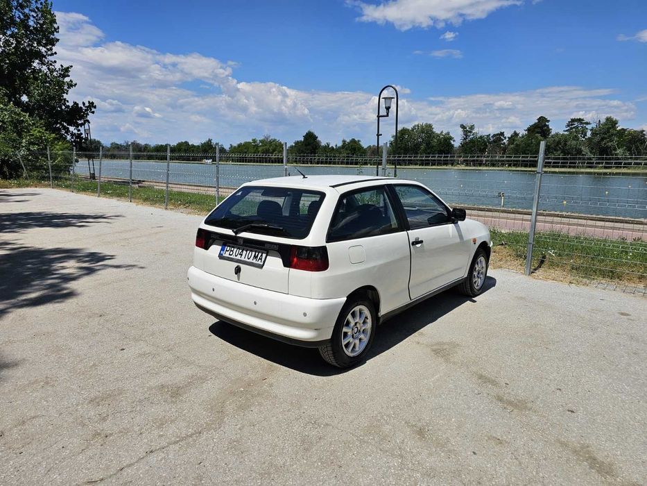 Продавам Seat Ibiza