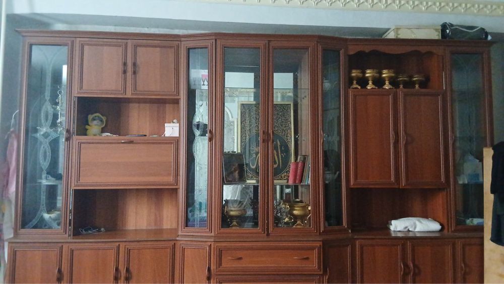 Стеной шкаф продается