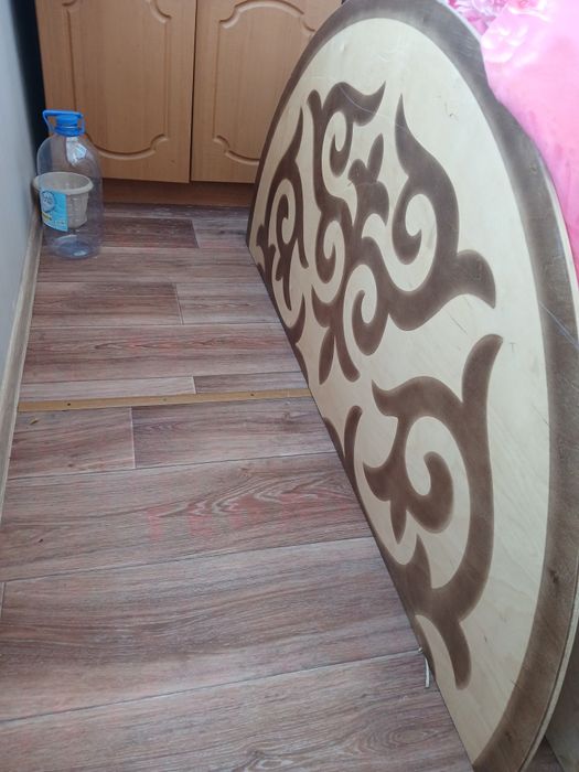 Аренда круглого стола