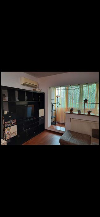 Proprietar, vand  apartament 2 camere in zona Crangasi, str Zboina Neagra nr 7 sau schimb cu apt 3 camere in Ploiesti