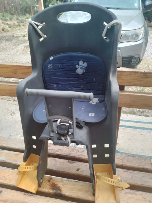 Детско столче за велосипед.