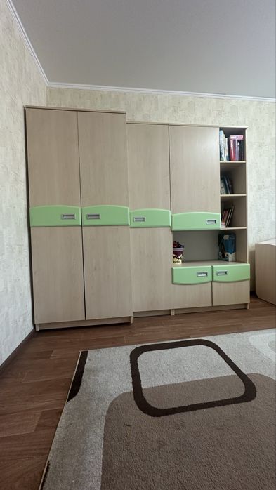 Детская мебель ( комплект)