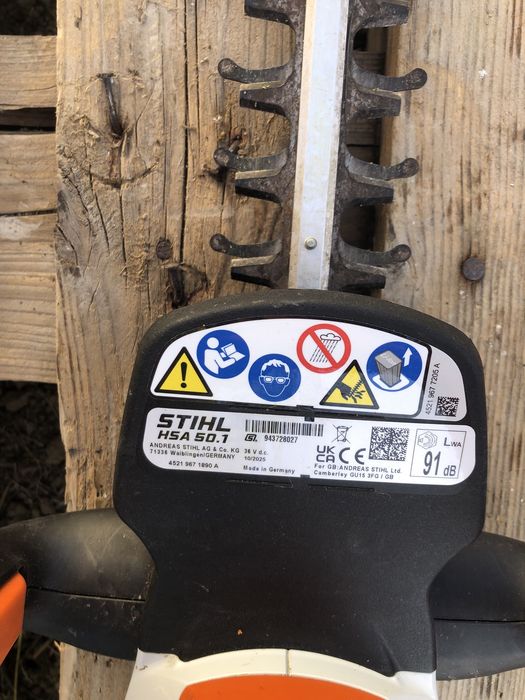 Foarfeca pe baterie Stihl HSA 50.1  cu acumulaor ak 10