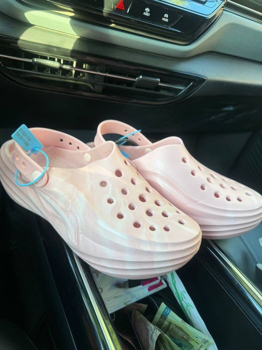 LINING crocs unisex