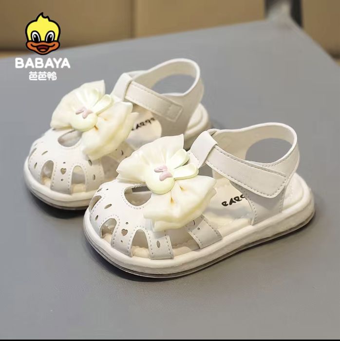 Сандали для девочки