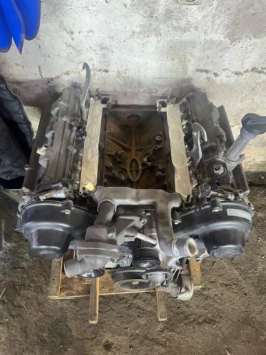 Двигатель 2UZ  VVTi