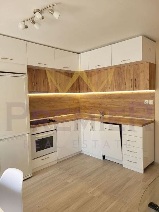 3-стаен в Варна-Лятно кино Тракия площ 65 цена 620