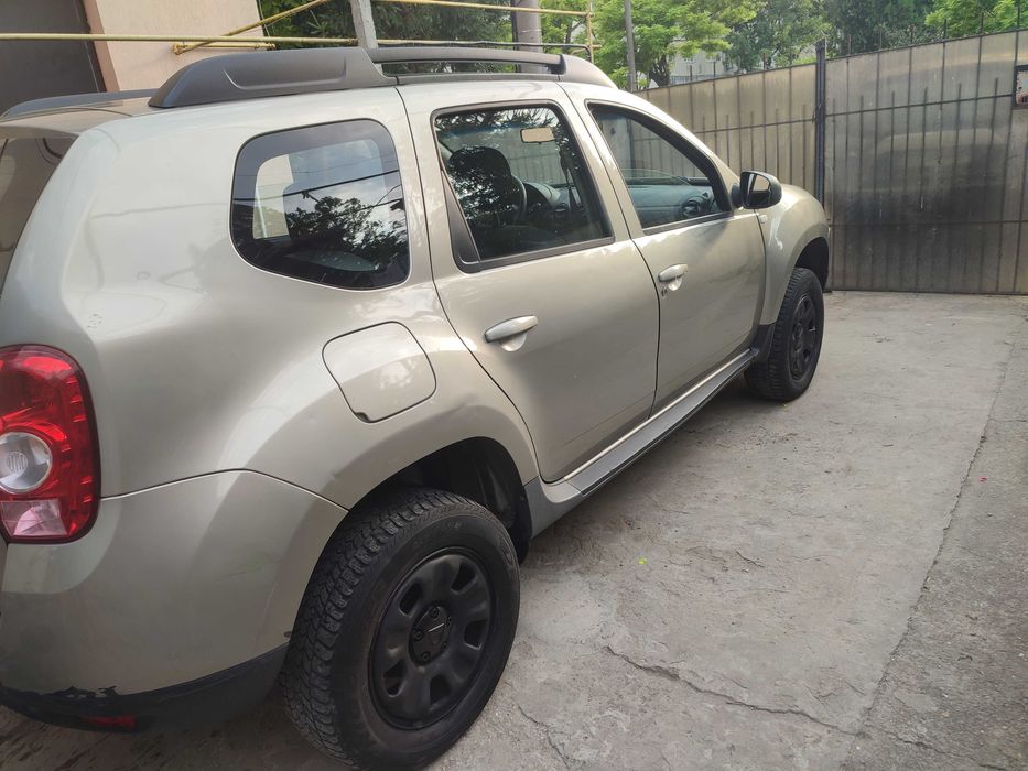 DACIA Duster 2012