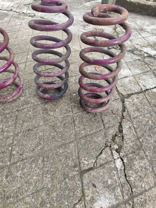 Комплект спортни пружини за wv тоаран 2009 дизел 170коня