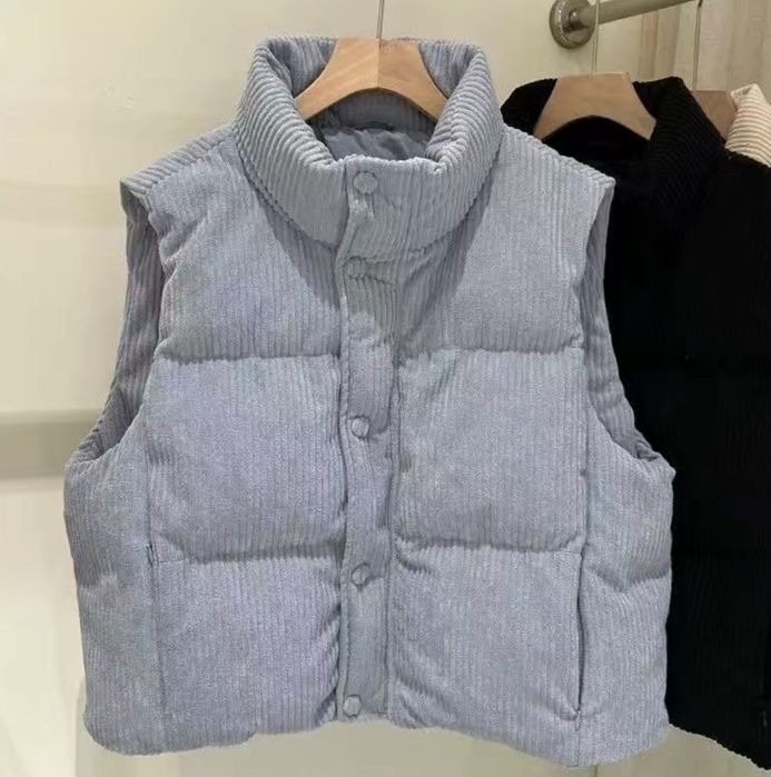 Красивые и новые Безрукавки