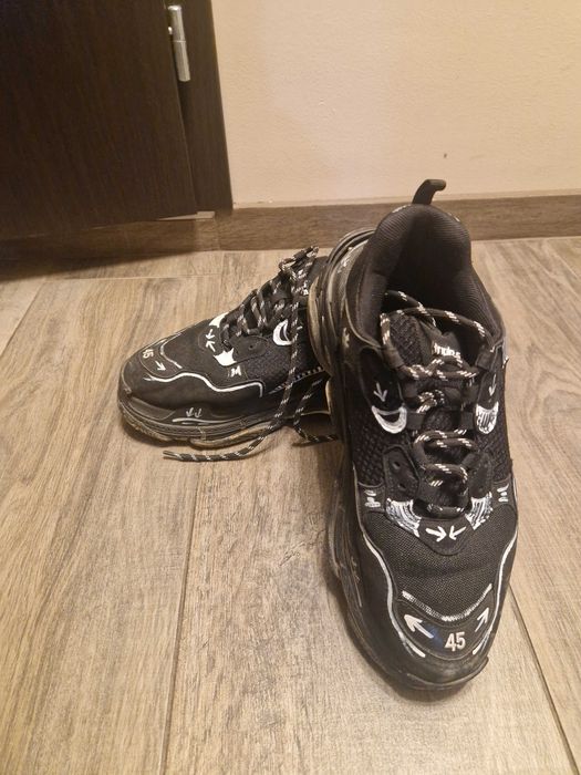 Маратонки Баленсиага