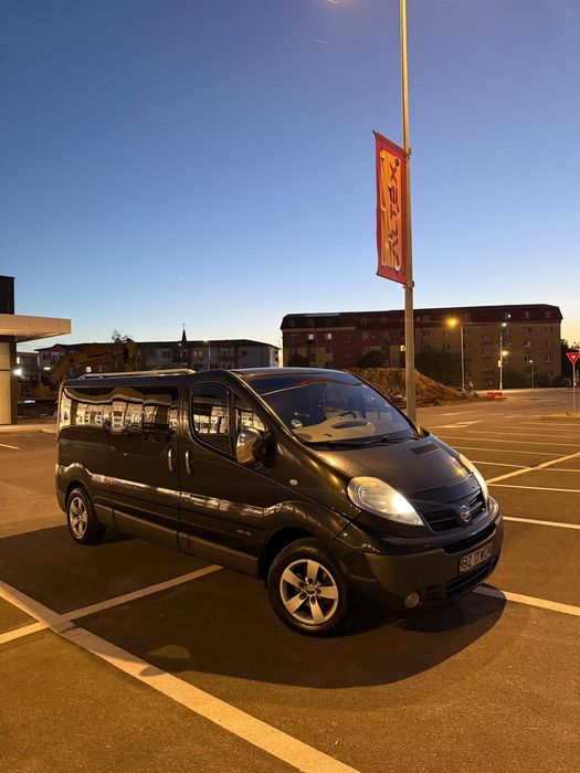 Nissan Primastar (Vivaro/Trafic) 2.0DCI 8+1 2012