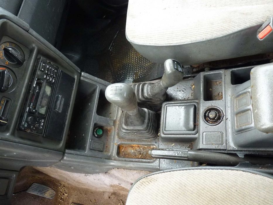 Mitsubishi  4x4 Clima