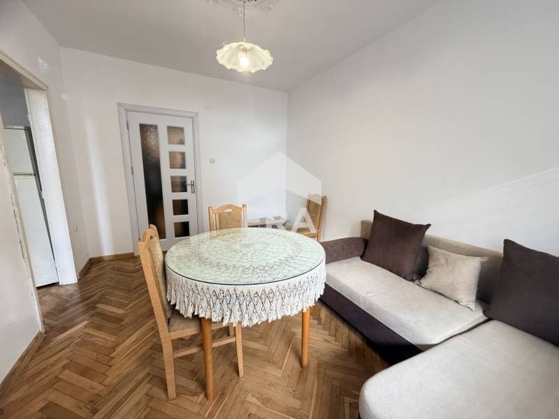 Четиристаен, обзаведен, газифициран апартамент под наем, в тухлена сгр