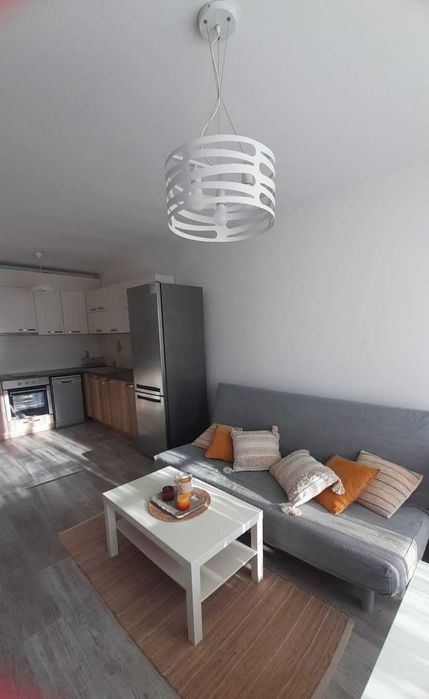 Дава се под наем Двустаен апартамент в Варна, Гранд Мол Варна - 68 кв.м за 657.9 € - Снимка #1