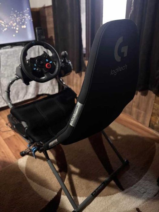 Рейсинг симулатор Logitech, седалка,волан G29, шифтър