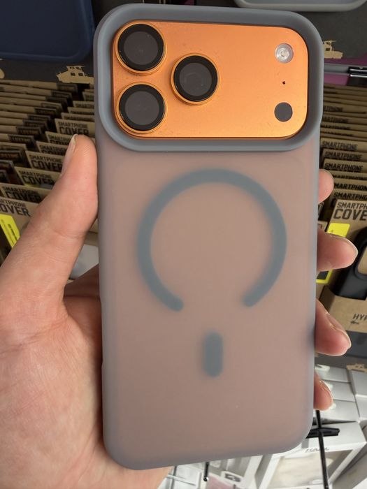 iPhone 17,iPhone 17 Pro,iPhone 17 Pro Max матиран силикон с MAGSAFE