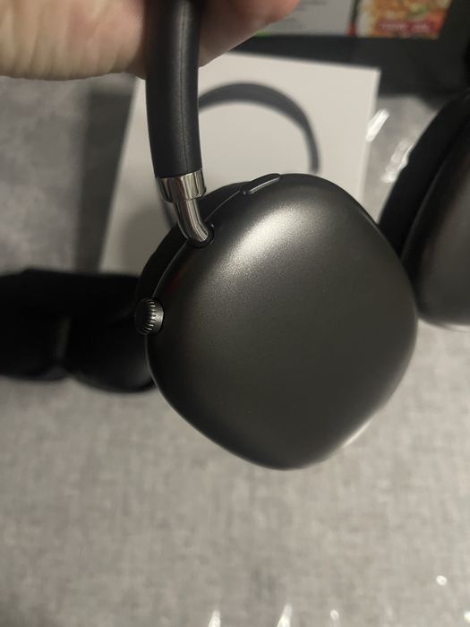 Продам наушники блютуз