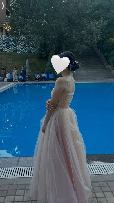 Платье вечернее