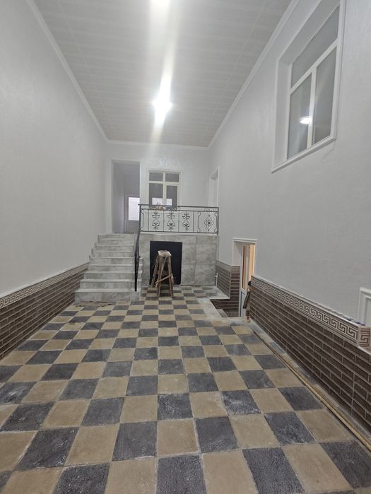 Уч кахрамон . Шуро бозор .3хона+ Ош хона.1.85 сотх