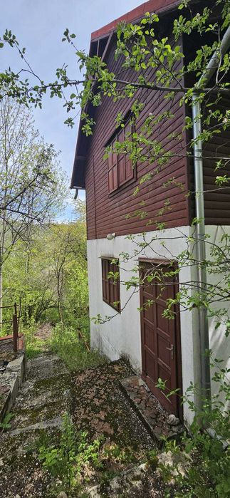 Casă la preț excepțional - investiție inteligentă: casă 80mp + teren 400mp la doar 31.000 € în Breaza