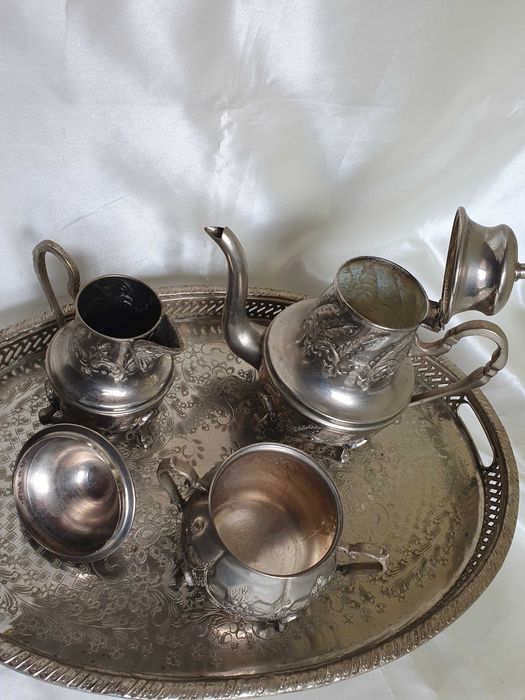 Арабски посребрен сервиз