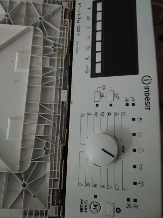 piese mașină de spălat haine Indesit verticală ITWE71252W