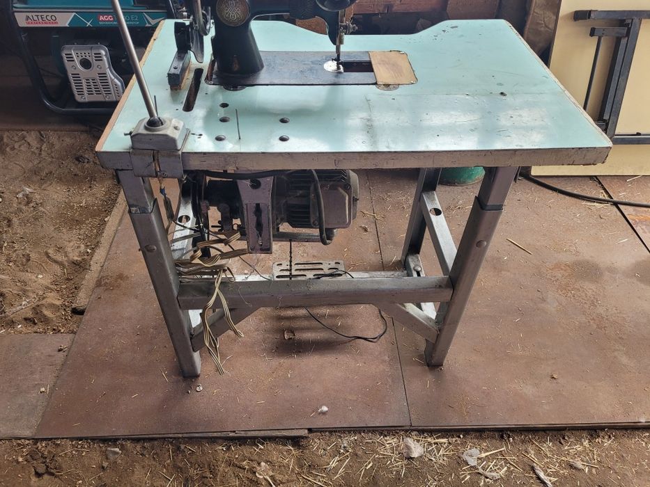 Продам швейную машинку 2 в1