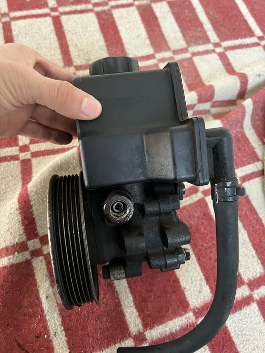 Ssangyong Rexton. Kyron G23D. Насос гидроусилителя руля.