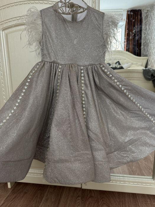 Продам платье на девочку