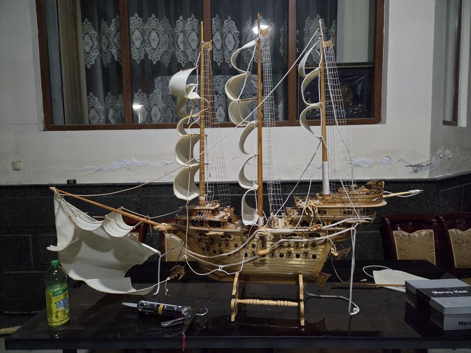 Корабль сувенирный