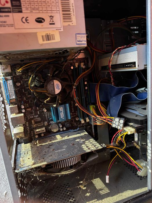 2 Carcase PC - Componente