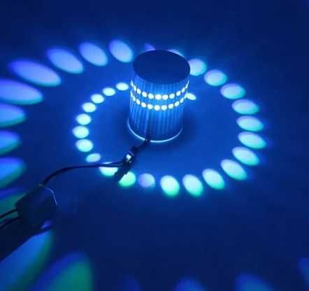 Красива лампа за стена с дистанционно управление - диско осветление