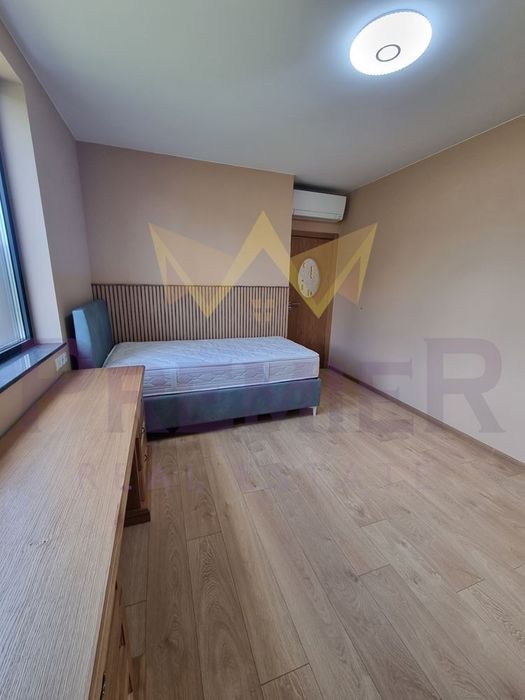 Дава се под наем Четиристаен апартамент в Варна, Бриз - 140 кв.м за 2000 € - Снимка #9