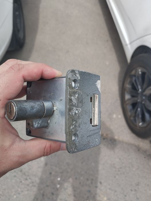 замок рабочий но без ключа