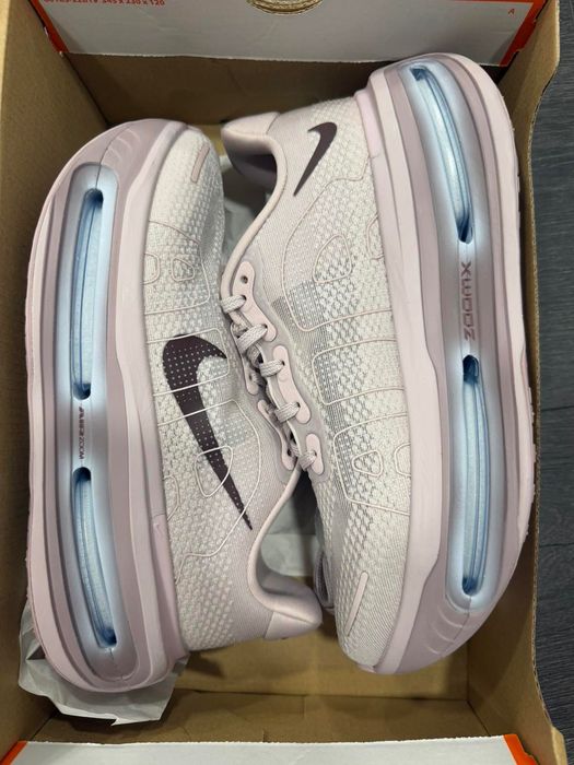 W Nike vomero premium