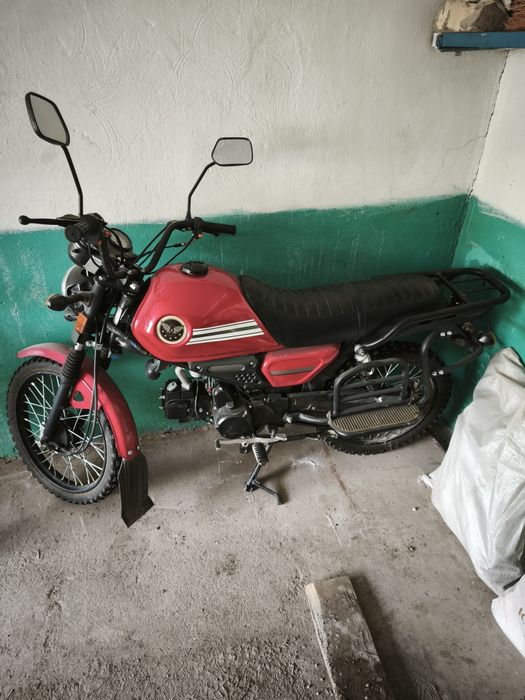 Продаеться мопед.