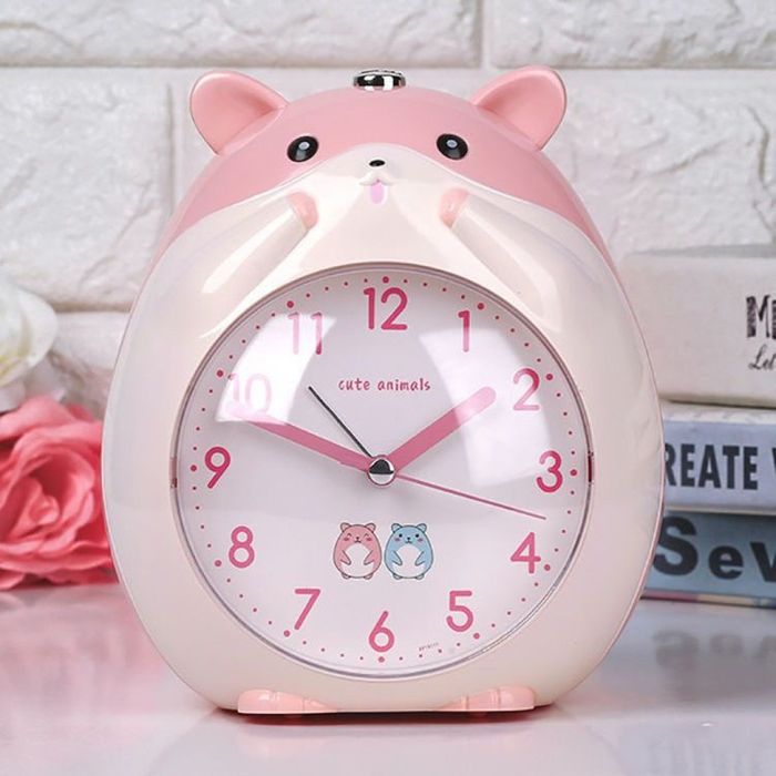 Детски симпатичен настолен часовник със светлини на батерии