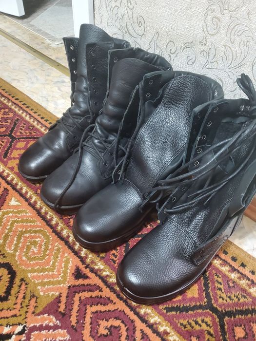 Продам берцы 41-42