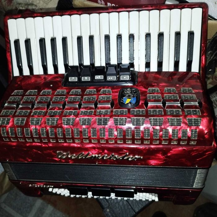 Vand acordeon weltmeister meteor 80 basi ca nou