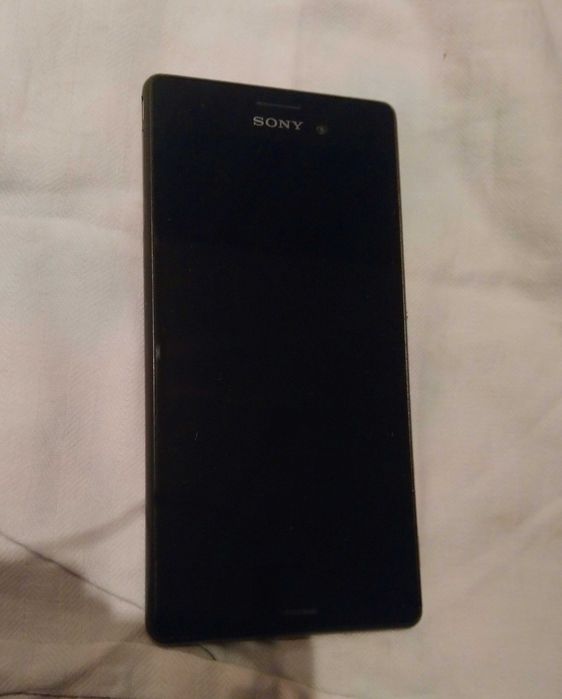 Xperia M4 Aqua si Galaxy S5 Mini