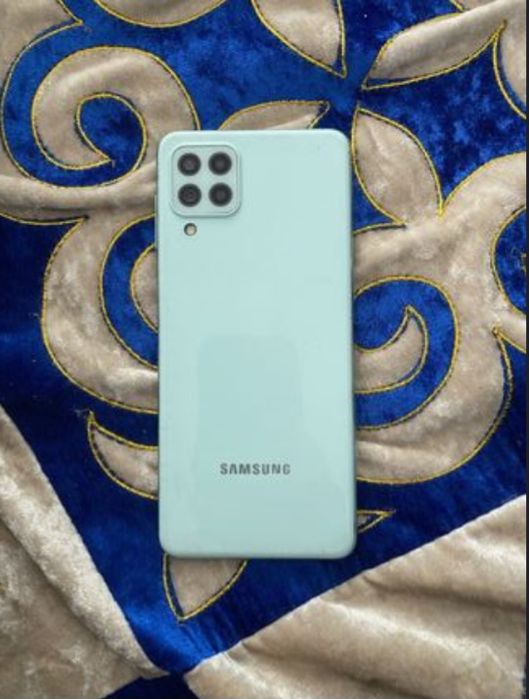 Продам самсунг а22 в идеале